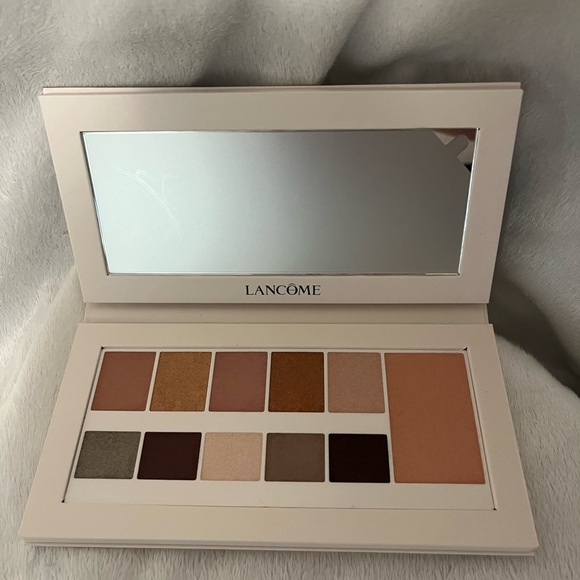 ⭐️ NIB Lancôme Limited Edition Beautiful Holiday Eye & Face 11-pan Palette ⭐️ - Picture 5 of 14